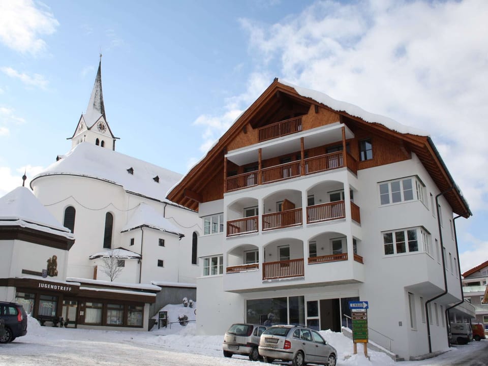 Holiday Home Exterior [winter]