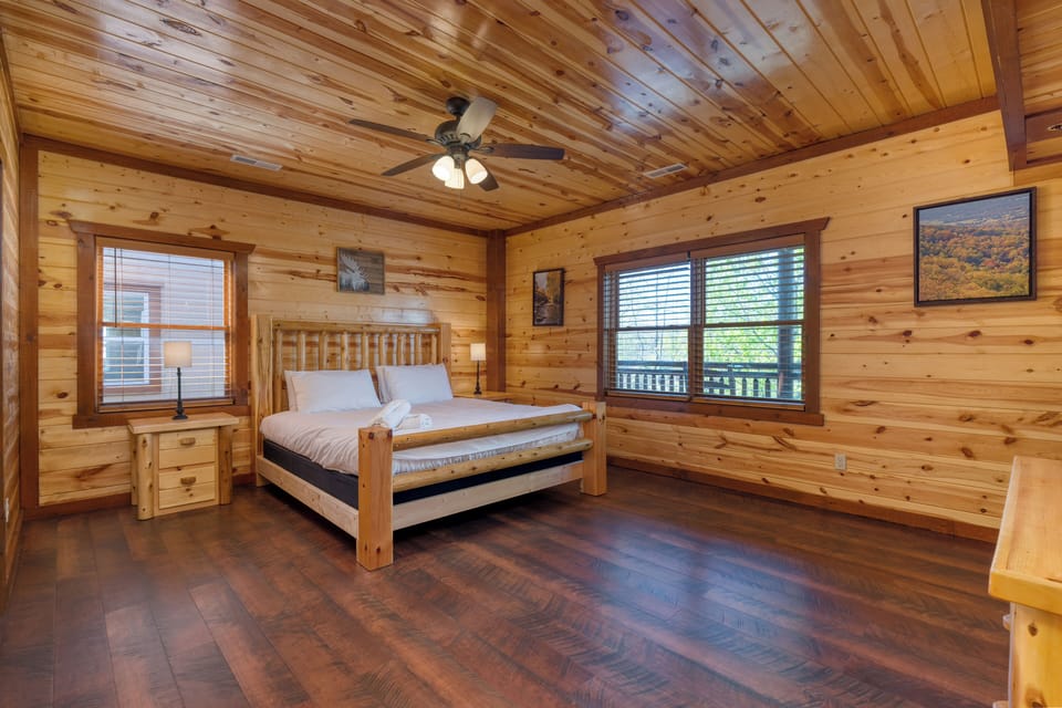 Bedroom 7 features a king bed and an ensuite bathroom.