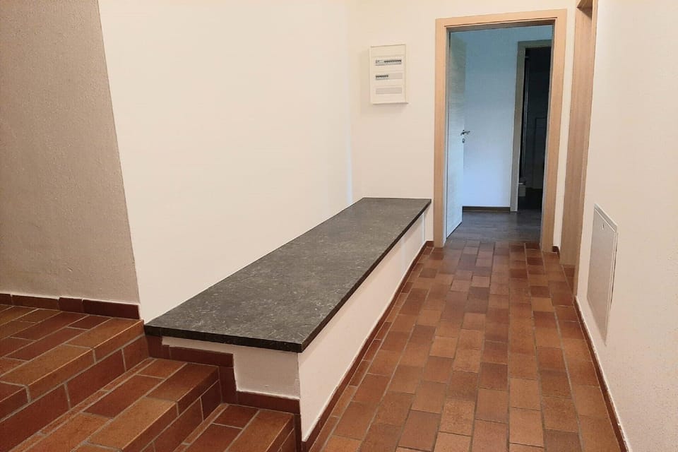 Entrance / Reception