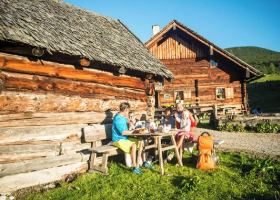 Surroundings [summer] (1-5 km)