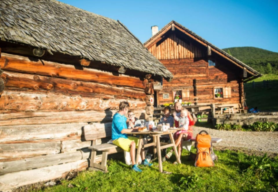 Surroundings [summer] (1-5 km)