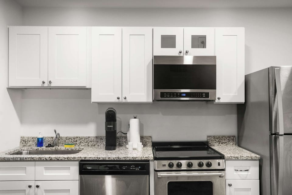 Fully equipped kitchen