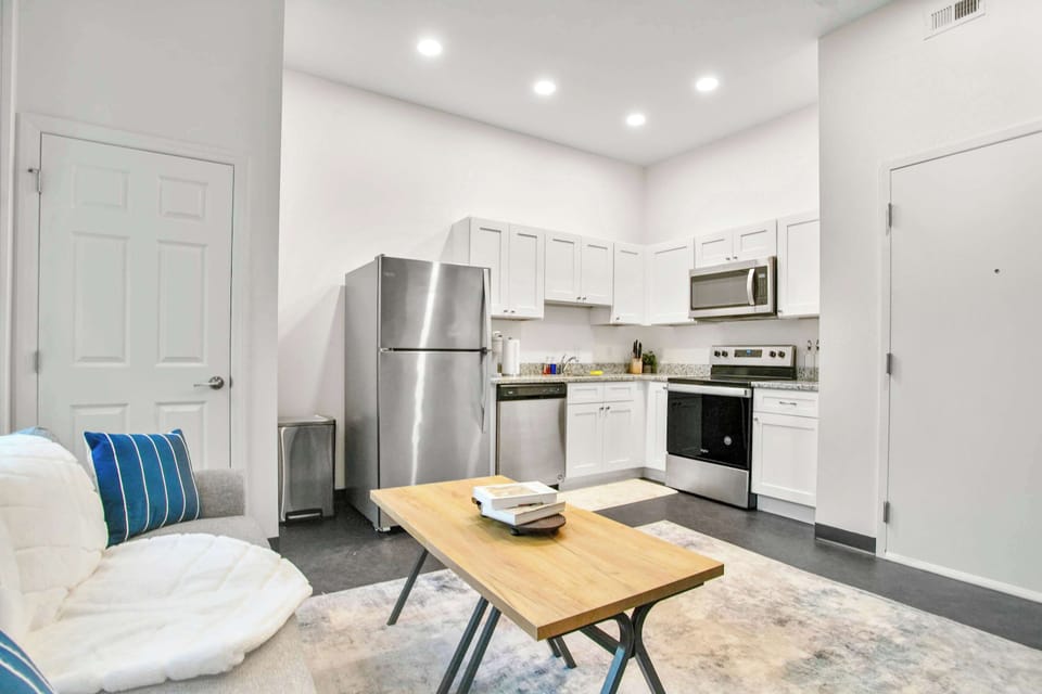 Living and kitchen 