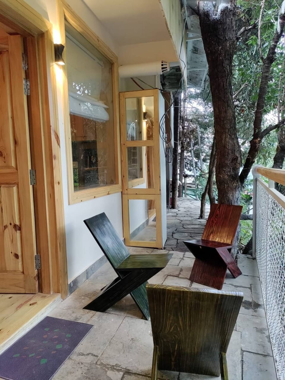 Attached Balcony - Exterior