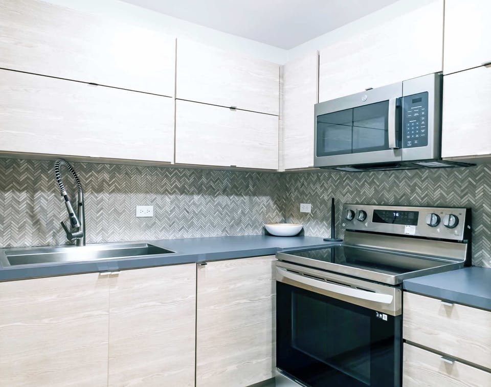 Kitchen with Oven