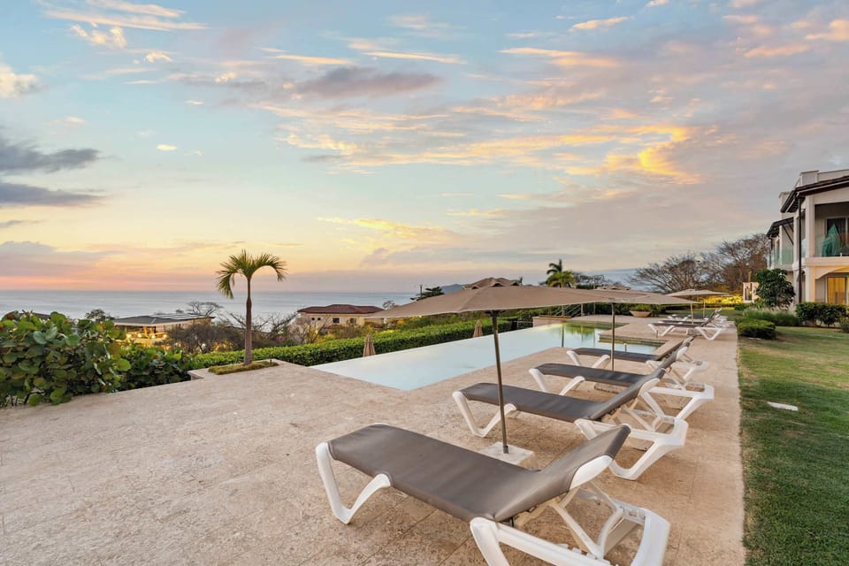 Golden hours, cool dips. Your personal vista by the sea.

