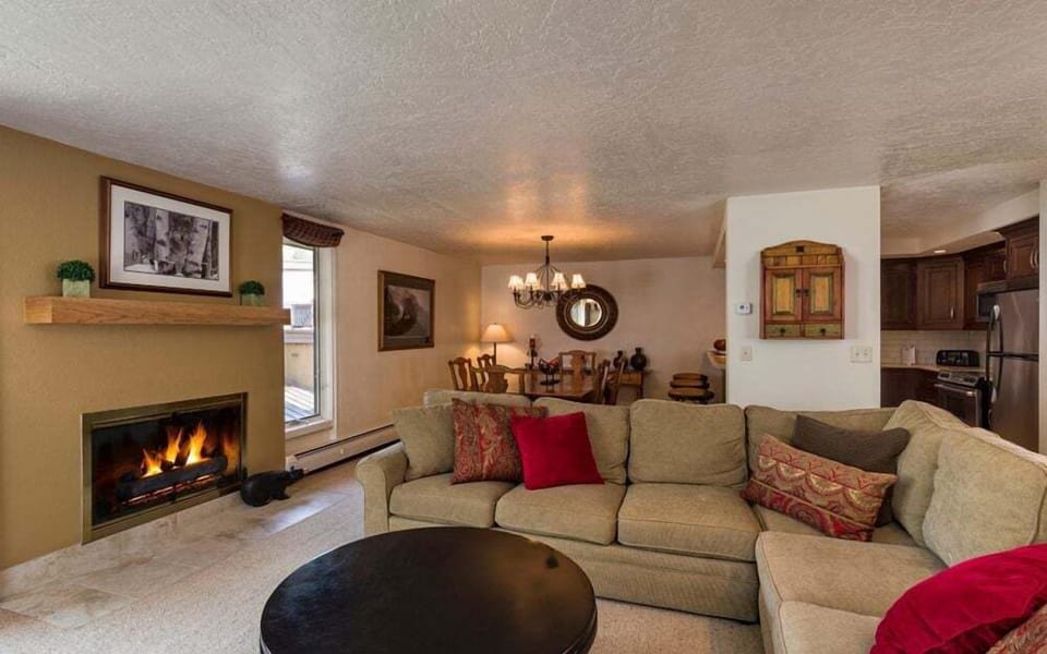 Mountainside or Valleyside 3BD - Assigned at check-in, layout, decor and bedding vary