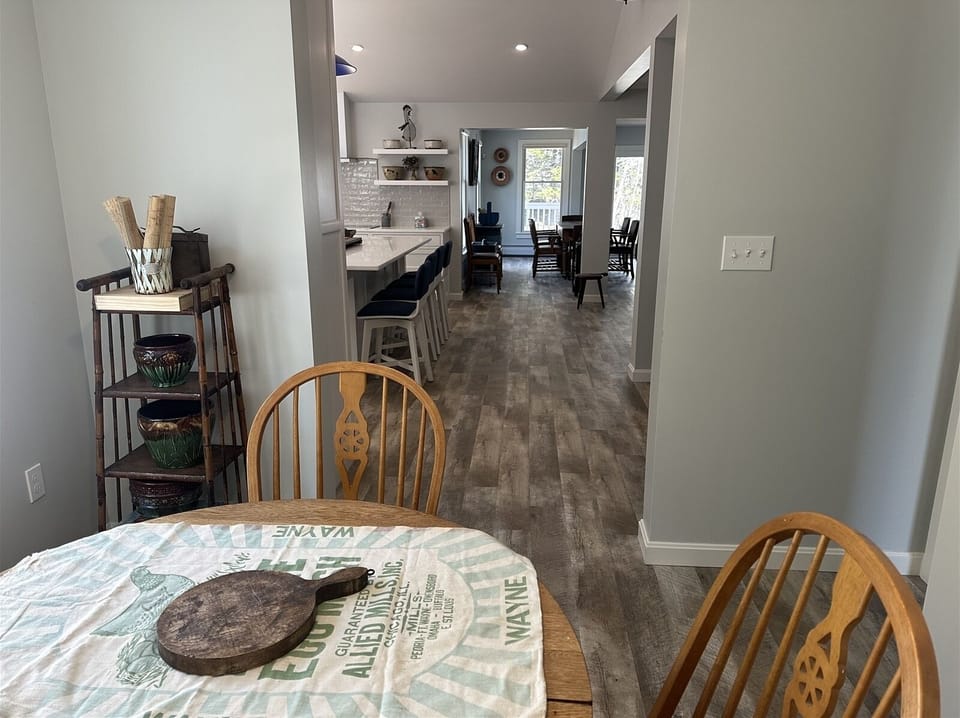 New for 2025- Breakfast Nook