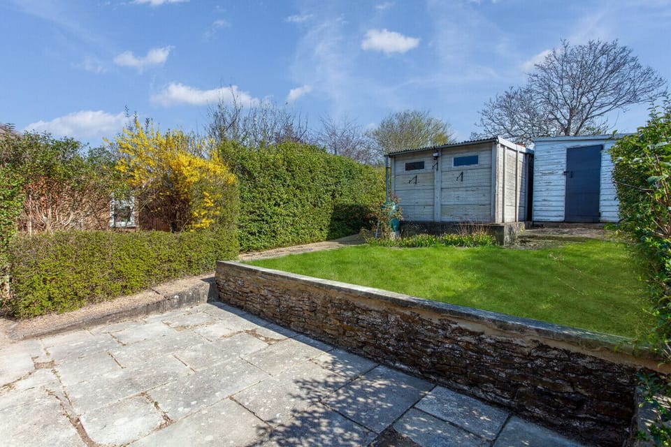 Spacious back garden