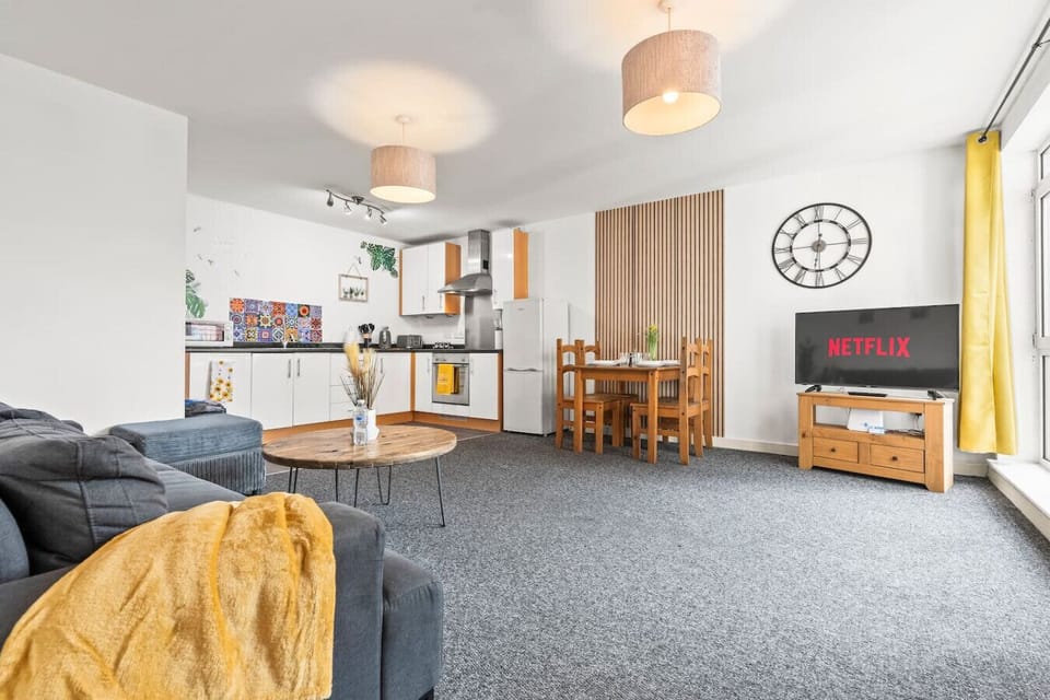 Spacious open plan living and dining area