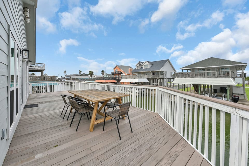 Deck - Outdoor Dining, Water Views