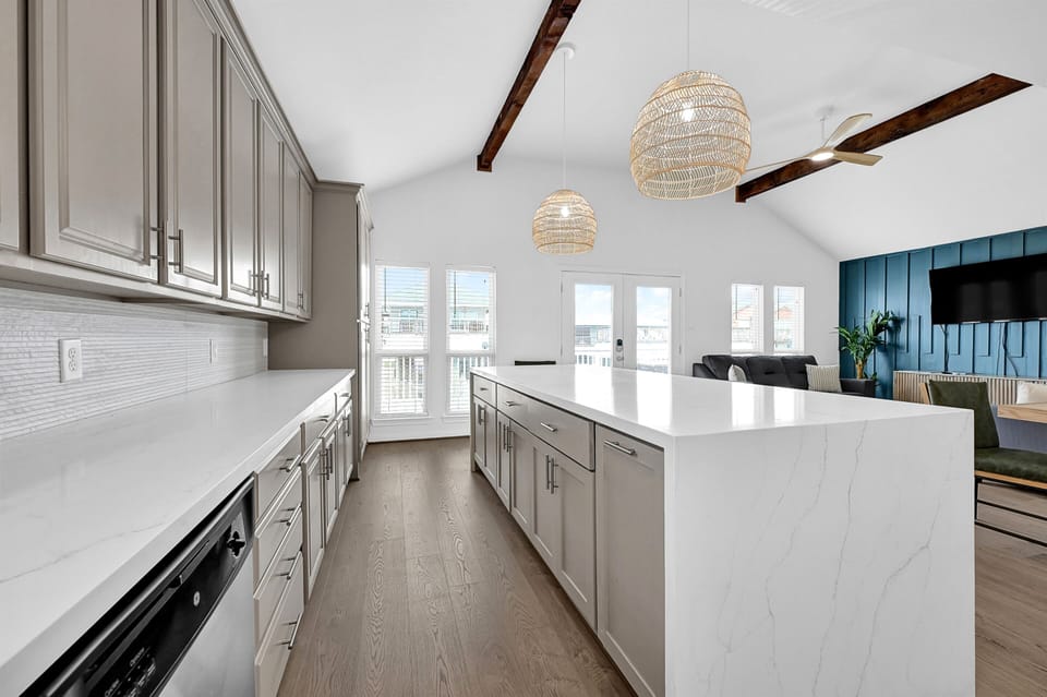 Full Size Kitchen