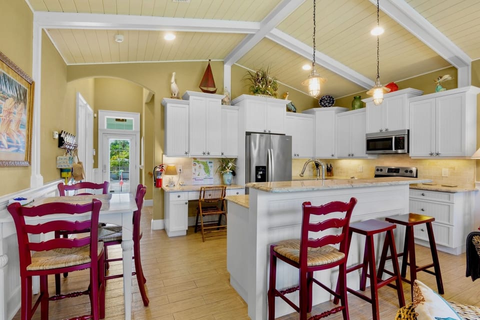Sea Glass by Anna Maria Island Accommodations