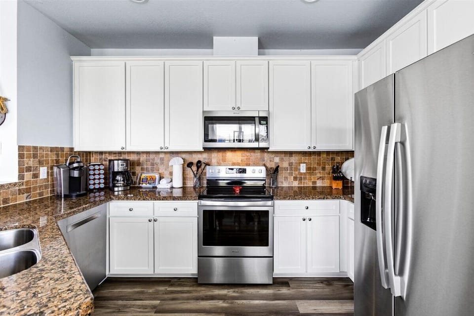 Fully equipped kitchen - perfect for everything you need to feel at home.