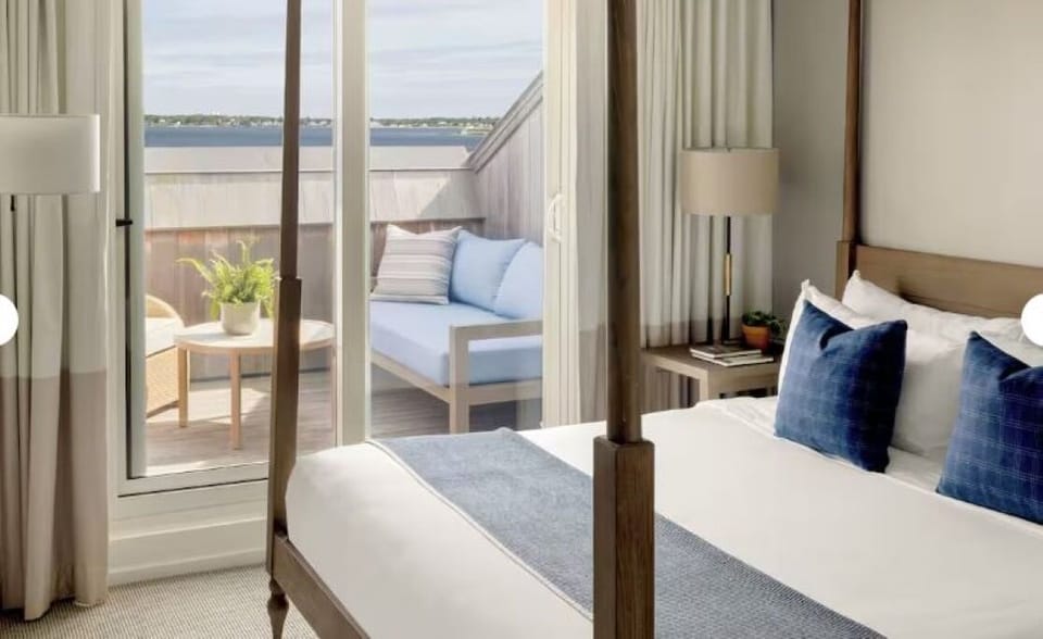 Unit with 1 King size bed