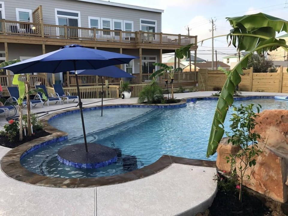 Resort style pool