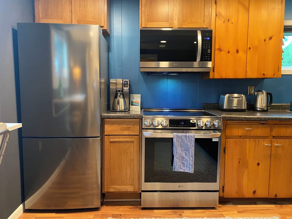 Full kitchen 