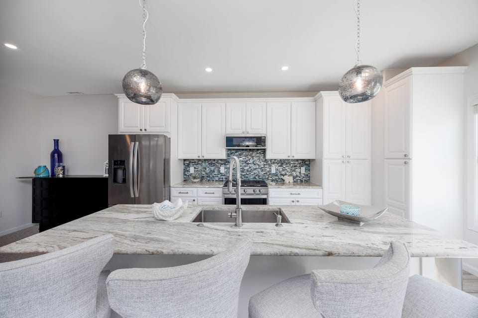 Counter Stools for Group Chats