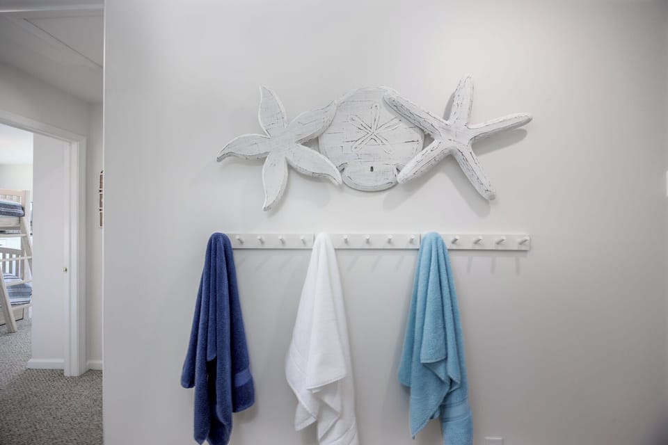 Hallway Bath Towel Hooks 