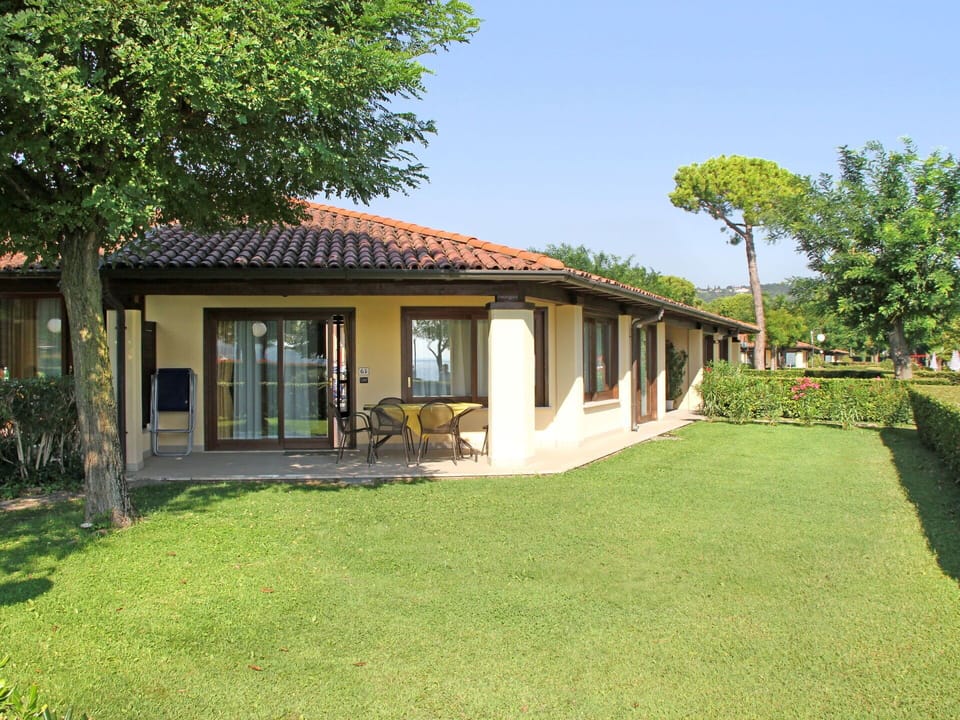 Residential Area, Shrub, House, Garden, Home, Land Lot, Roof, Shade, Lawn