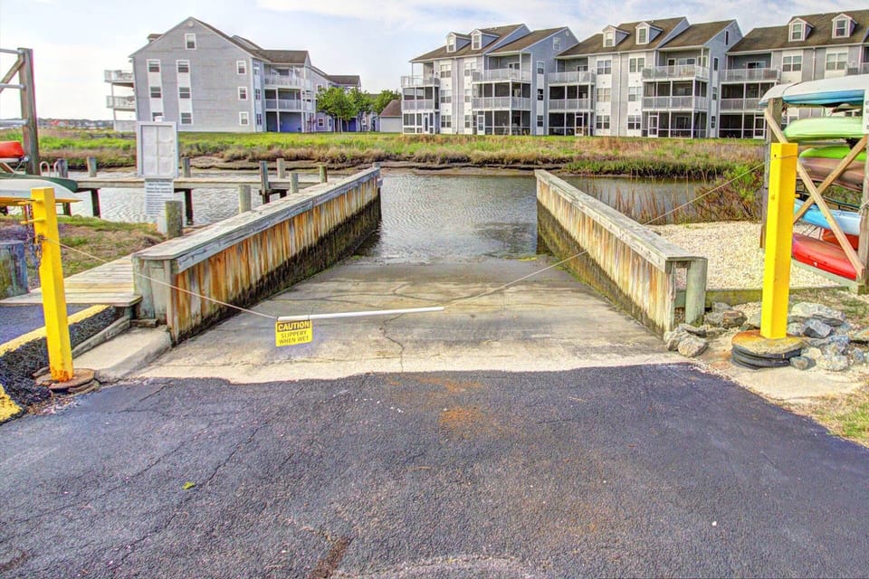 Convenient Boat and Kayak Launch