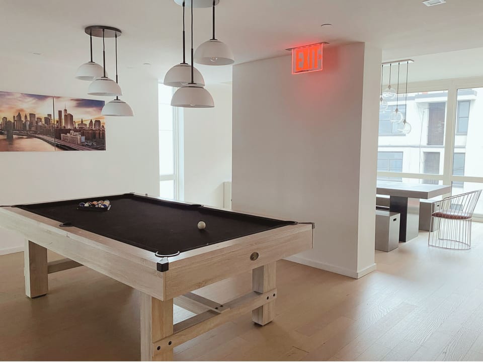 Community Lounge on the 20th Floor