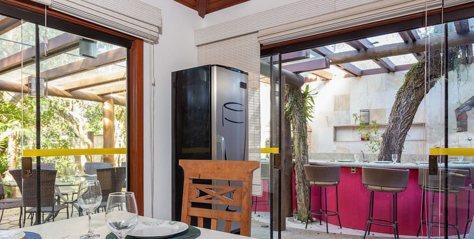 Lunch,Dinner,Dining area