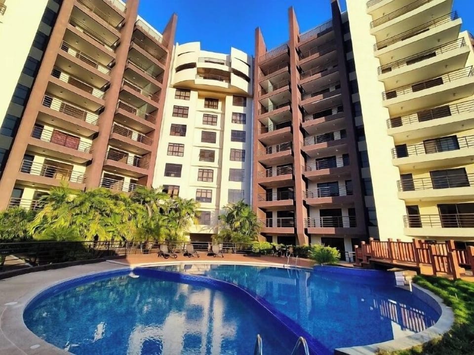 Pool (4)