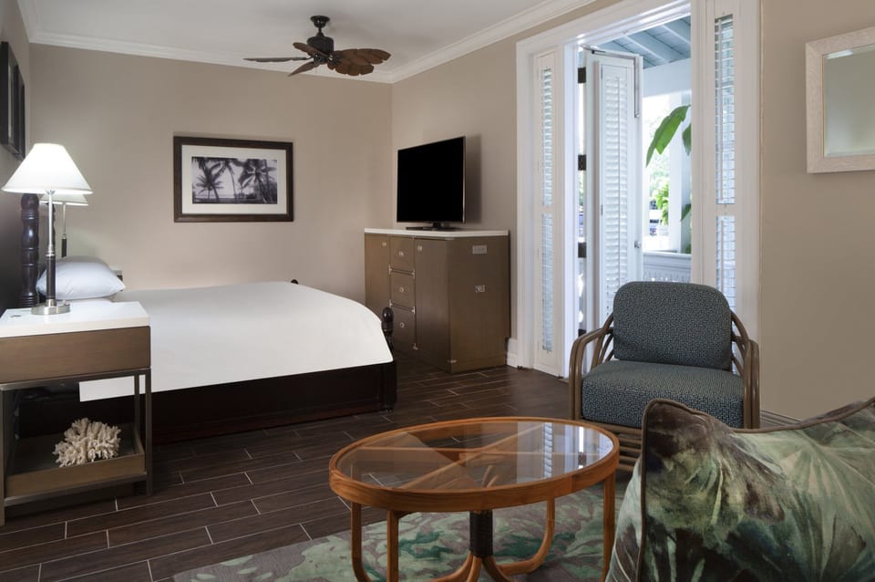 Unit with King size bed