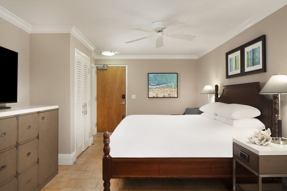 Unit with King size bed