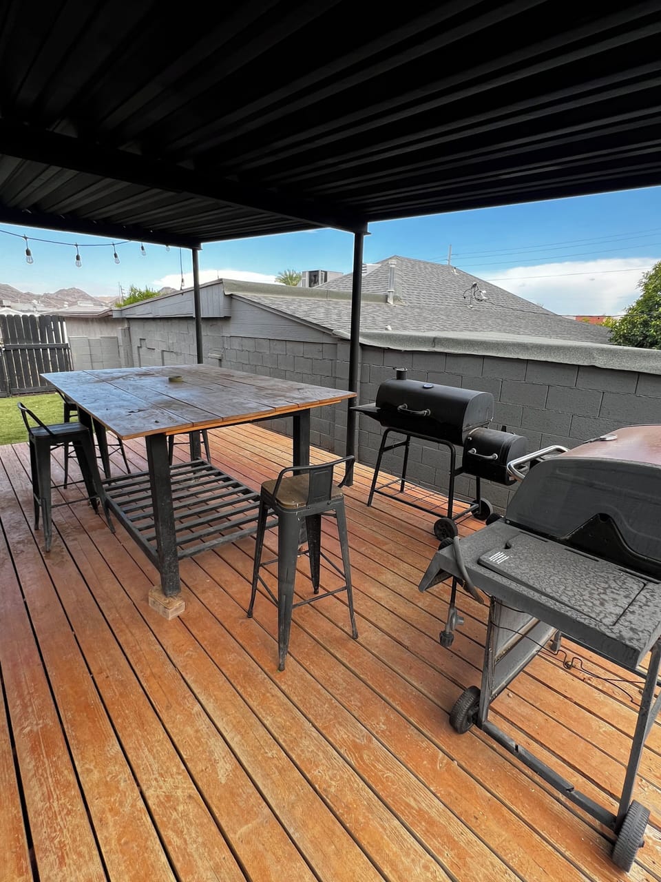 Outdoor dining