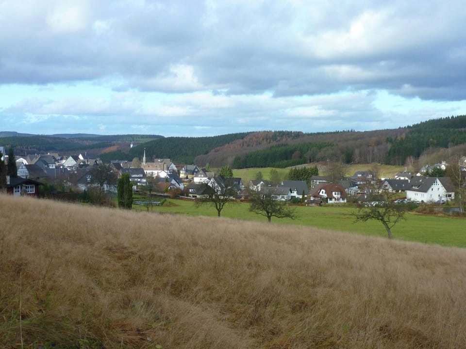 Surroundings [summer] (1-5 km)