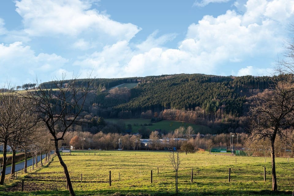 Surroundings [summer] (1-5 km)