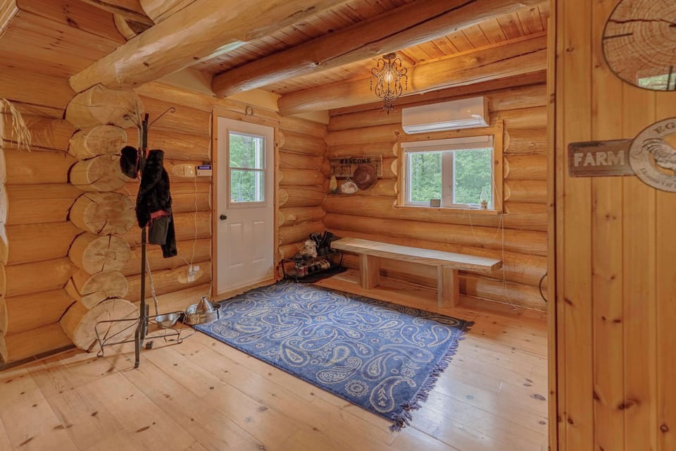 Entryway bench and coat rack for added convenience