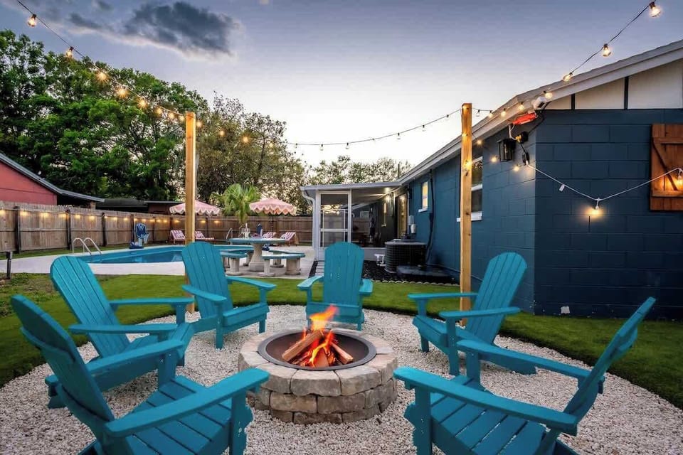 Outdoor Oasis: Gather around the fire pit and enjoy evenings under twinkling lights!

