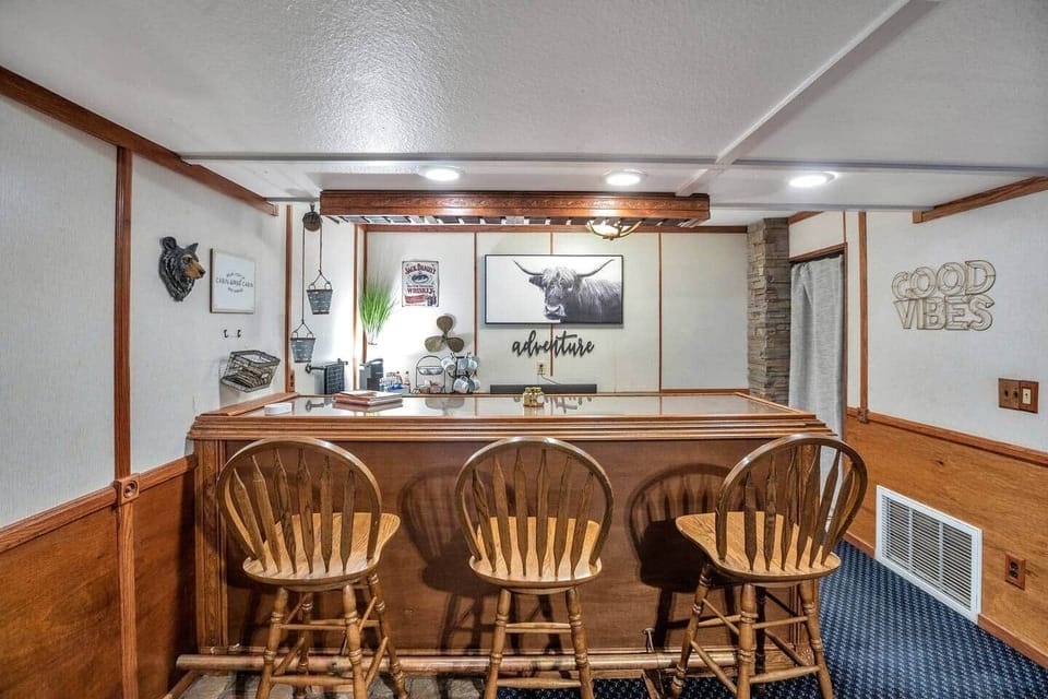 Belly up to the old time bar!  Fully stocked with a coffee station! 