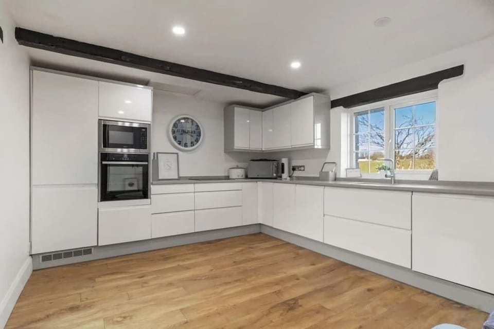 2d3277a4-0d16-4f24-bfc3-ed30e43f61dc