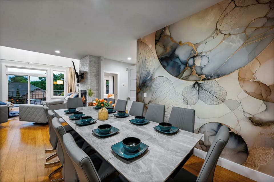 Elegant dining for 12- with 3 island seats 