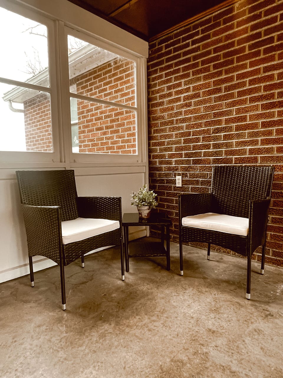 Breezeway Sitting Area