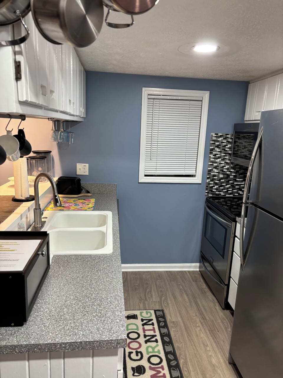 All the appliances and well stocked with glassware, dishes, pots and pans.