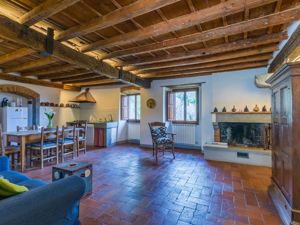 Wall, Wood, Furniture, Flooring, Home, Chair, Ceiling, Hardwood, Kitchen & Dining Room Table, Wood Stain