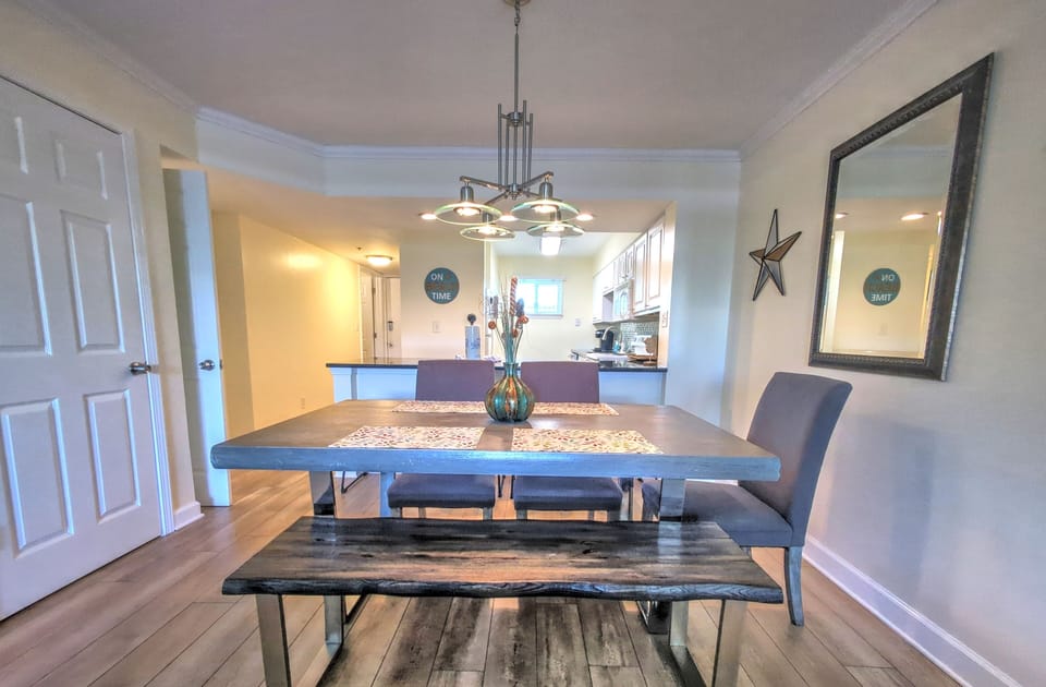 Sea Oats #310 Dining Area