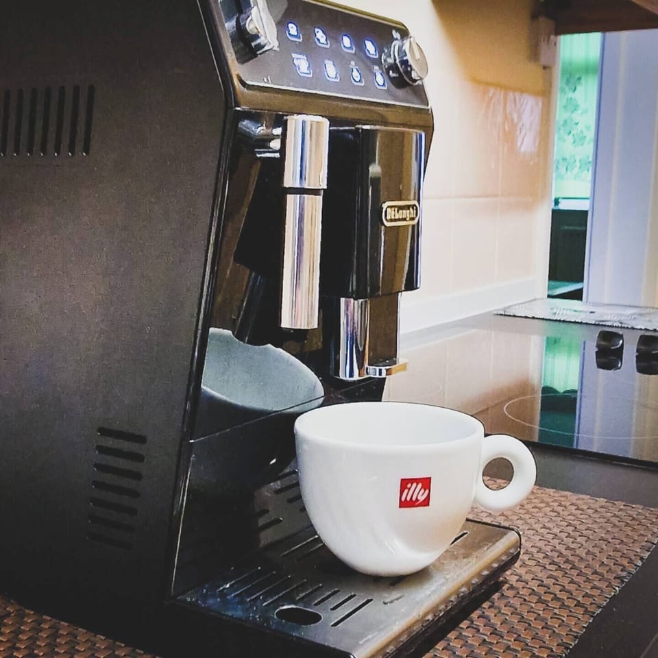 Enjoy your morning espresso made with freshly ground coffee beans.
