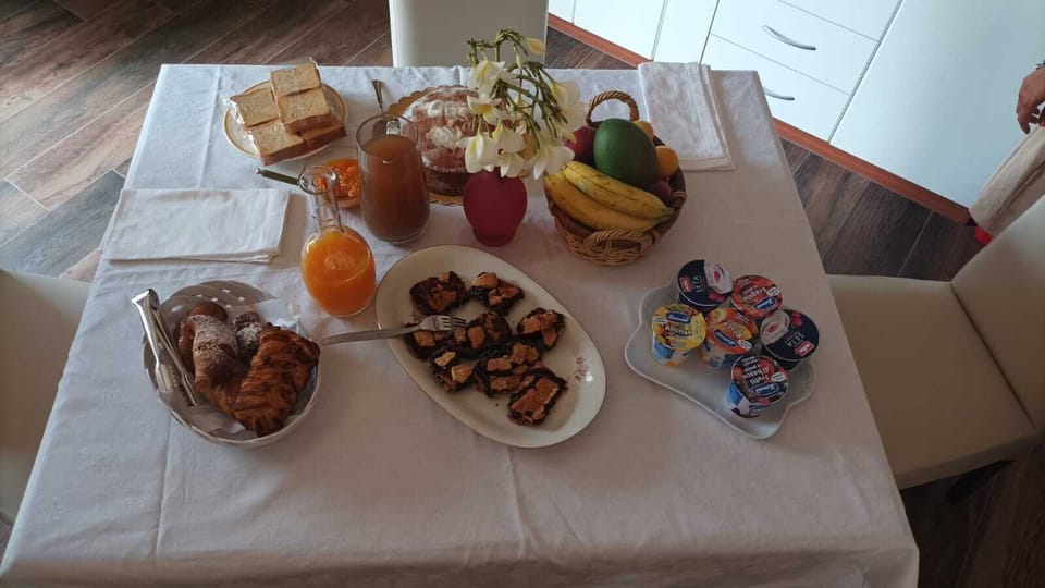 Breakfast meal