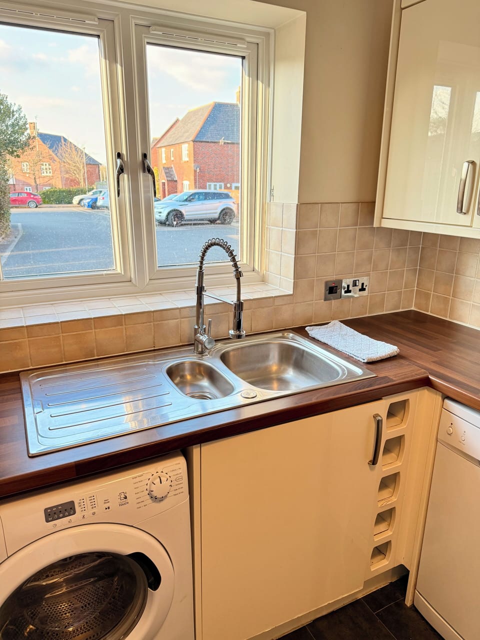 Kitchen, sink