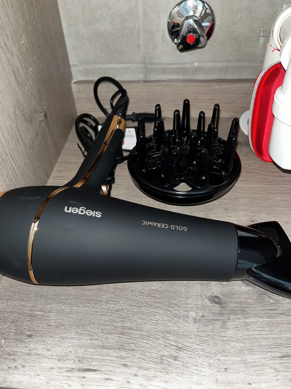 Bathroom amenities