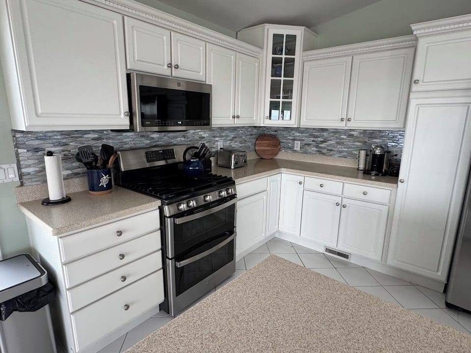 Fully stocked kitchen-cook, dine and enjoy your stay with ease.