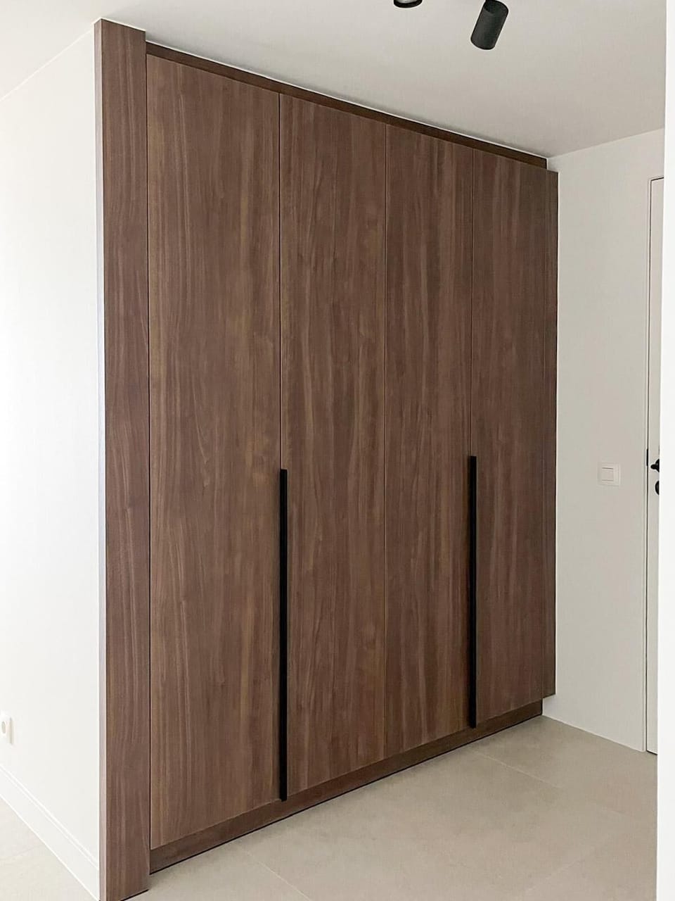 Hall storage — clean, built-in, and seamless.