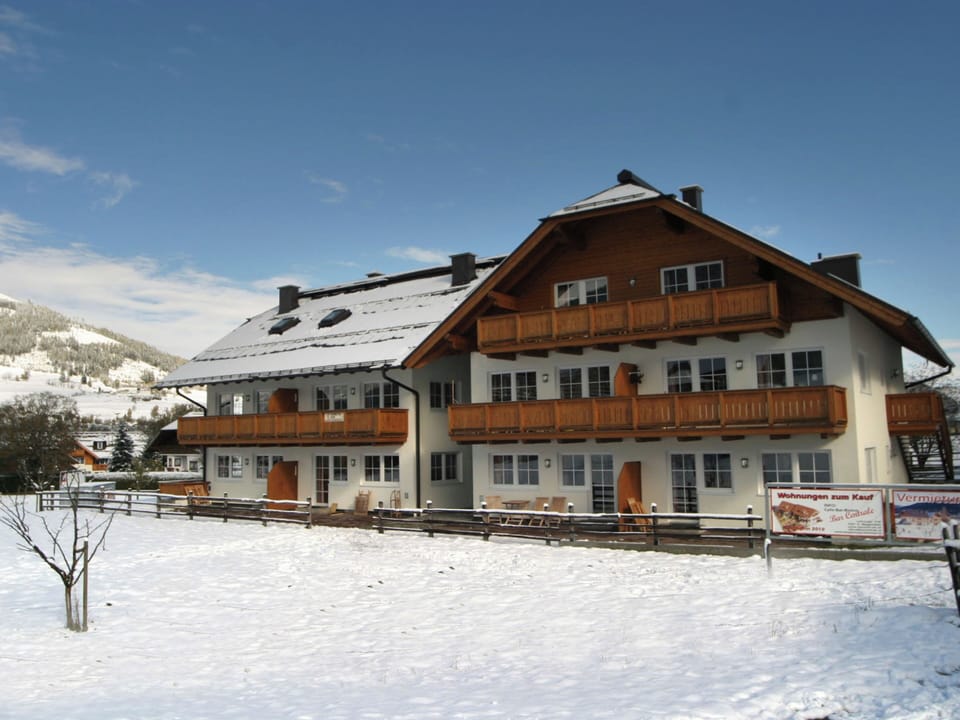Holiday Home Exterior [winter]