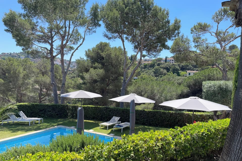 Garden and pool Villa Alegria Begur